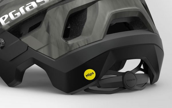 bluegrass-rogue-core-mips-mtb-helmet-extended-head-coverage