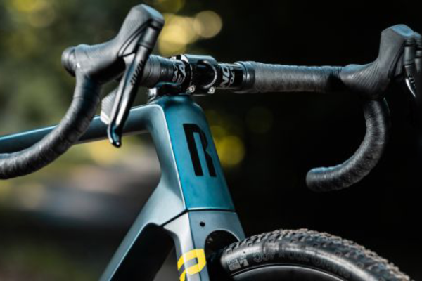 gravel-rondo-mylc-cf1-manubrio